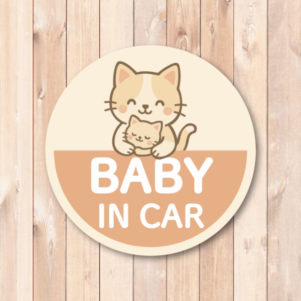 Radiant Sticker BABY IN CAR ステッカー くま＆ねこデザイン 丸型パステルカラー 車用赤ちゃん乗車表示シール ネコ - 画像 (2)