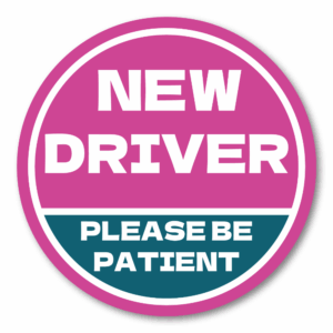 NEW DRIVER ステッカー 120×120mm 丸型｜Please Be Patient｜新米ドライバー/若葉サポート/車後方注意｜耐水・耐候ラミネート・屋外用 - ピンク × ダークシアン