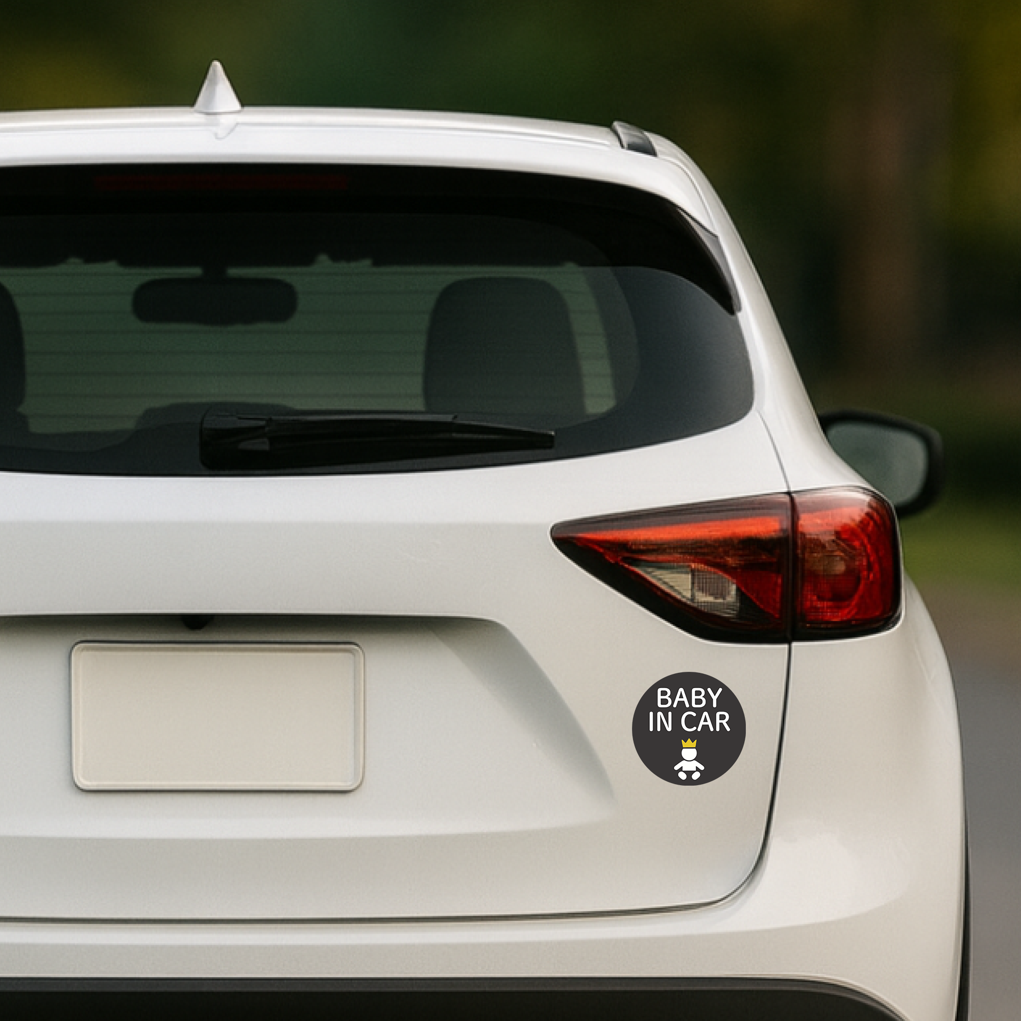 BABY IN CAR マグネット 丸型120mm 強力磁力 車用サイン 防水・耐候仕様 ベビーインカー セーフティサイン 王冠 - 画像 (6)