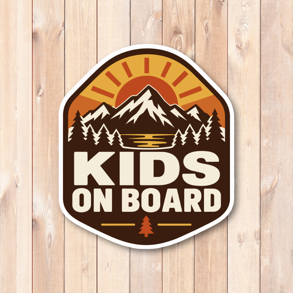 KIDS ON BOARD 車用 ステッカー 子供が乗っています アウトドア 120×140mm 山と夕日 ブラウン - 画像 (2)