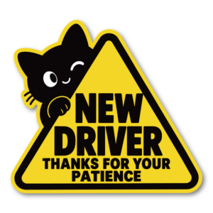 黒猫 初心者ドライバー ステッカー 車用 NEW DRIVER 三角サイン かわいい 猫デザイン 英語メッセージ 120×108mm THANKS FOR YOUR PATIENCE