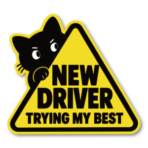 黒猫 初心者ドライバー ステッカー 車用 NEW DRIVER 三角サイン かわいい 猫デザイン 英語メッセージ 120×108mm TRYING MY BEST